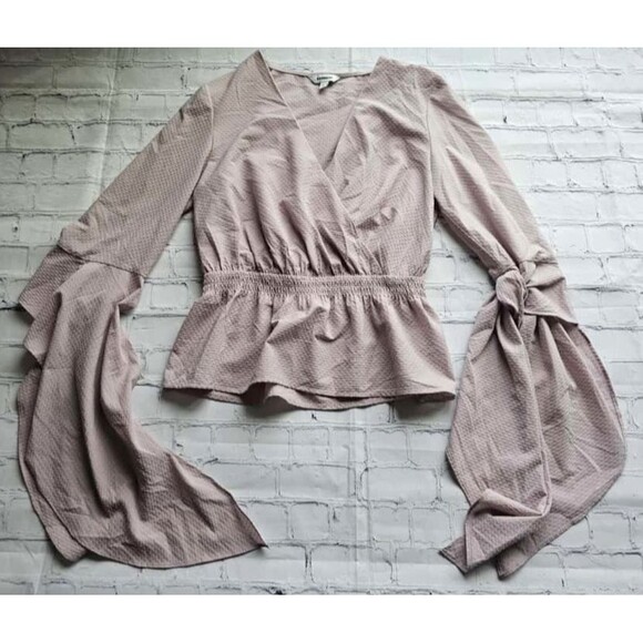 Express Blush Pink Wrap Blouse XS Women’s Long Sleeve Textured Smocked Waist Top - Picture 1 of 12